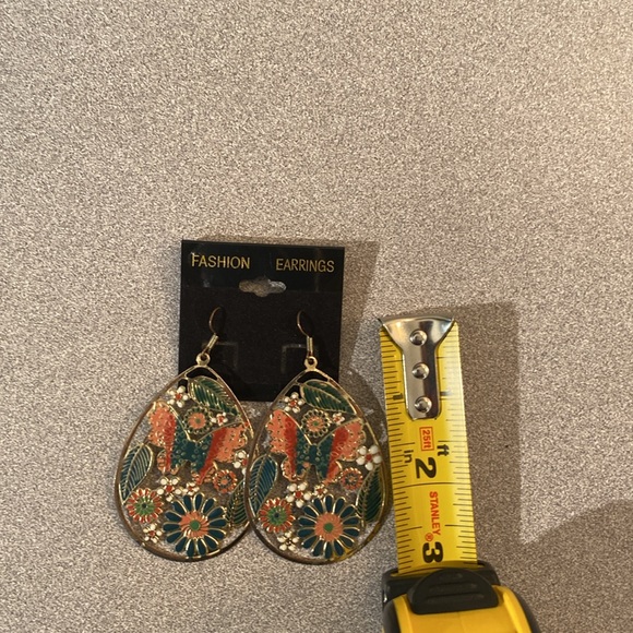 Earrings - Butterfly and flowers multi colour. - Picture 4 of 5